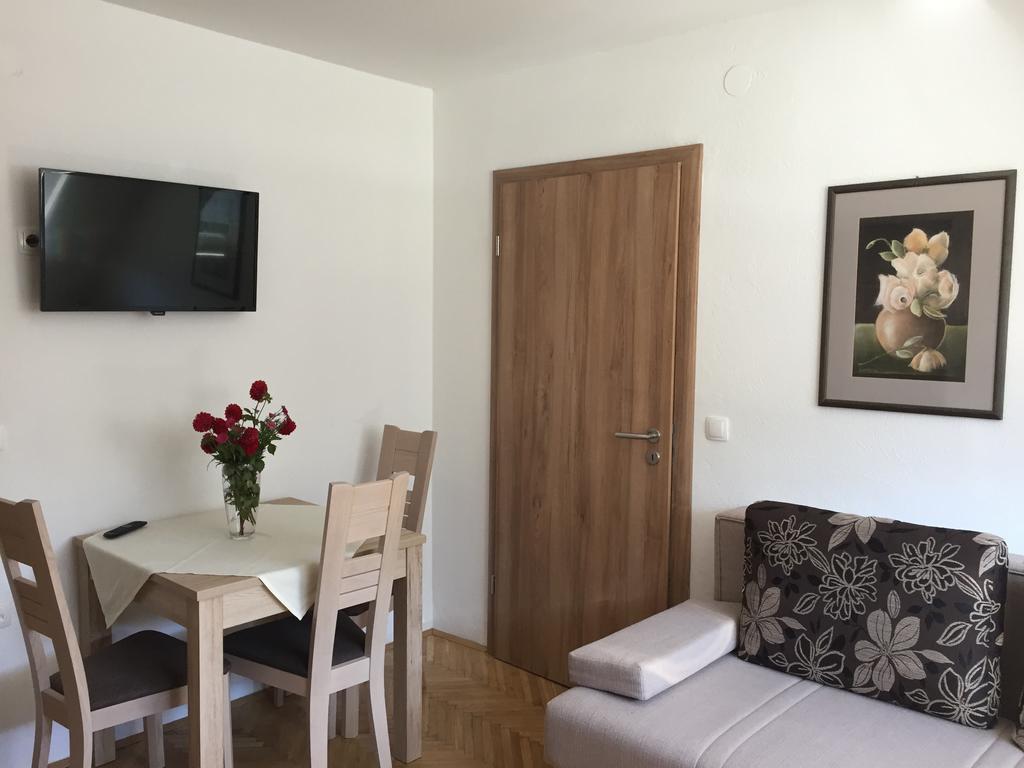 Apartmaji In Sobe Tina Kranjska Gora Esterno foto