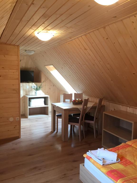 Apartmaji In Sobe Tina Kranjska Gora Esterno foto